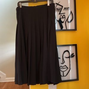 Du Jour Women's Pull-On Pleated Midi Skirt with Side Zip Black Size 12 NWOT